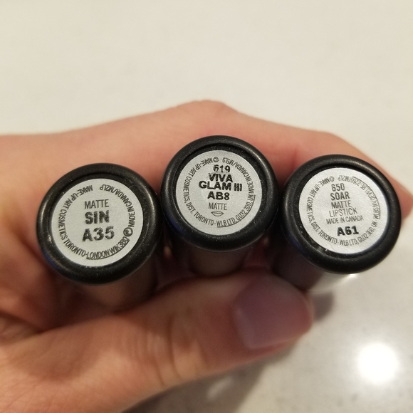 Mac Lipsticks - Picture 2 of 2